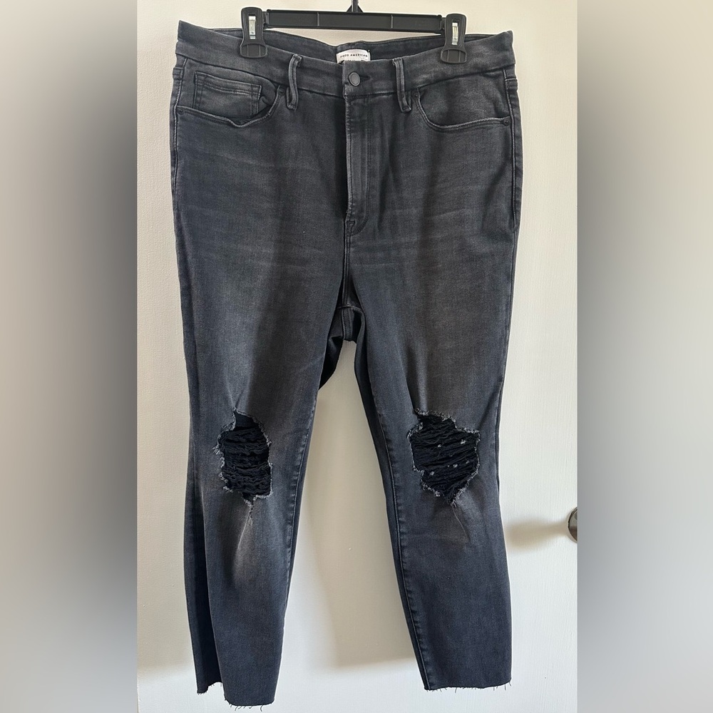 Good American always fits good leg jeans